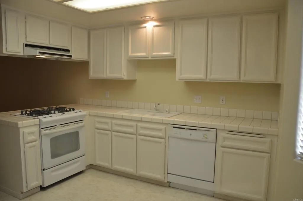 244 Evergreen Ave. G