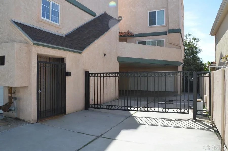 244 Evergreen Ave. G