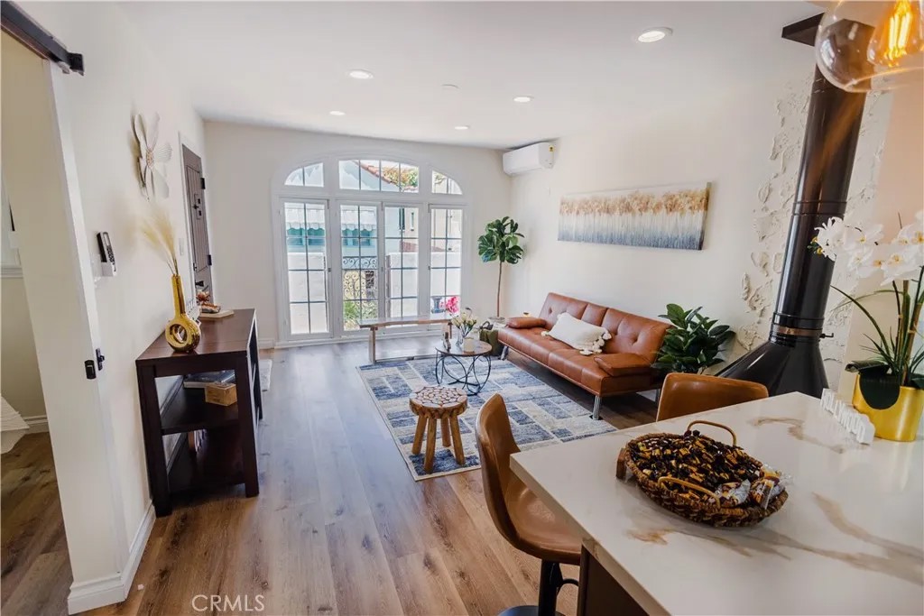 1234 N Cahuenga Boulevard