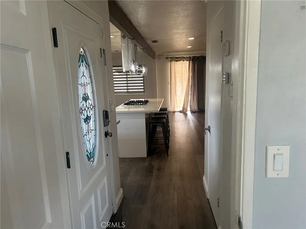 1618 N Hacienda
