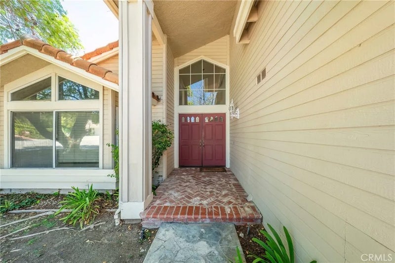 914 Sterling Oaks Court