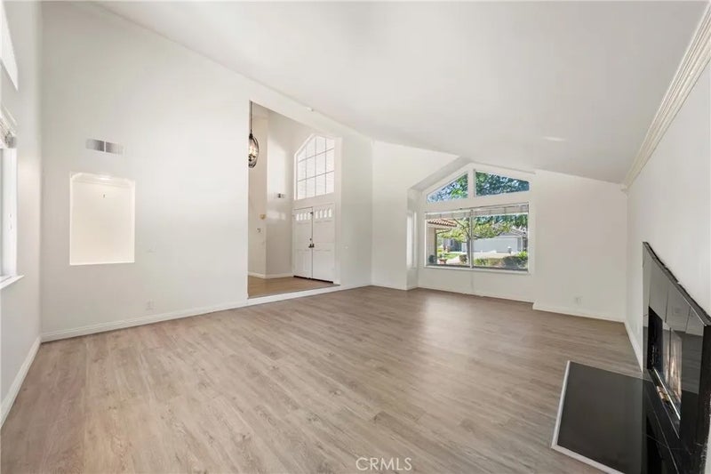 914 Sterling Oaks Court