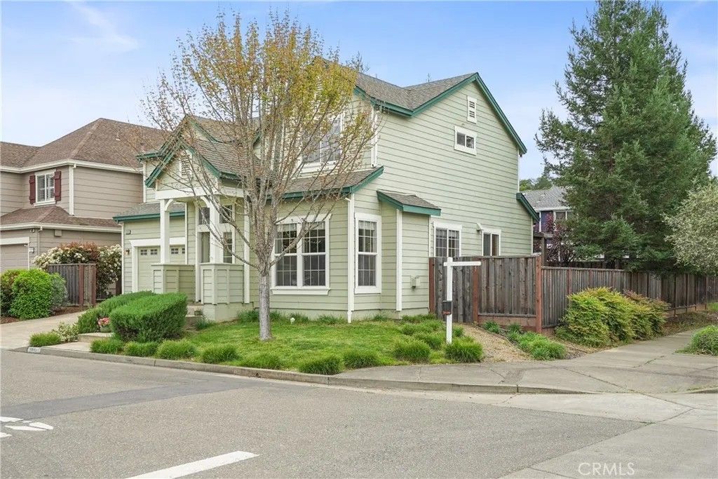 Photo of 1691 Arbor Way, Healdsburg, CA 95448 (MLS # OC25281681)