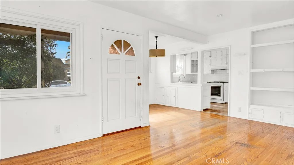 4485 W 142nd Street