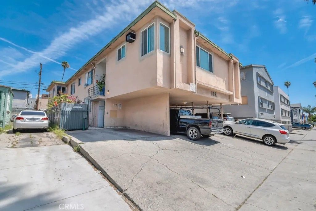 Photo of 132 N Normandie Ave, Los Angeles, CA 90004 (MLS # SR26094522)