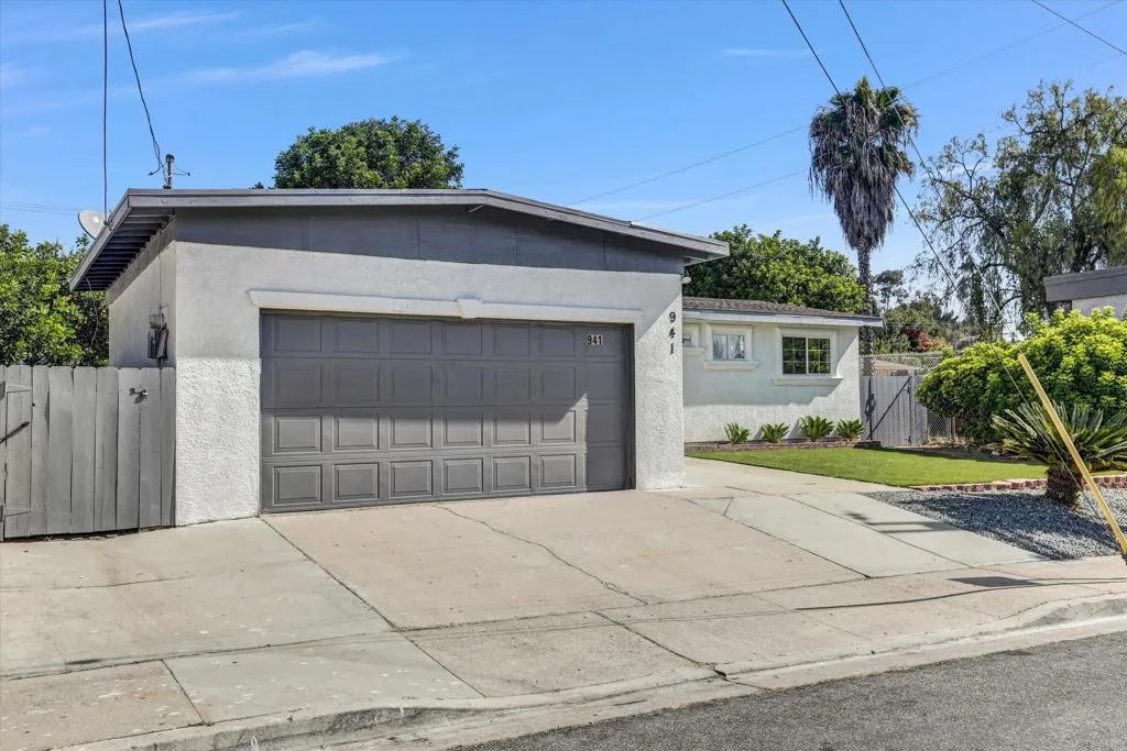941 Bucky Lane