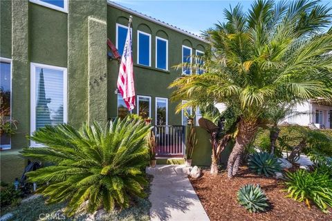 Tiny photo for 1245 S Hudson Ave, Los Angeles, CA 90019 (MLS # SR25239510)