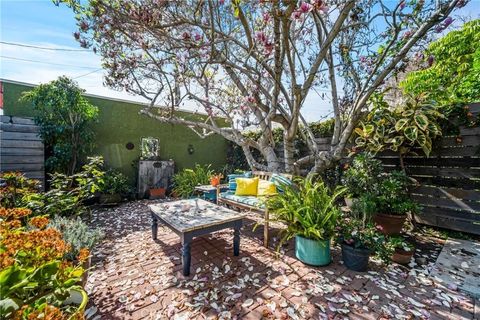Tiny photo for 1245 S Hudson Ave, Los Angeles, CA 90019 (MLS # SR25239510)