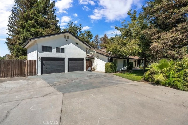 18654 Ridgedale