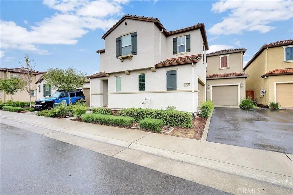 Photo of 9925 Del Surf Ln, Elk Grove, CA 95757 (MLS # SB26069732)