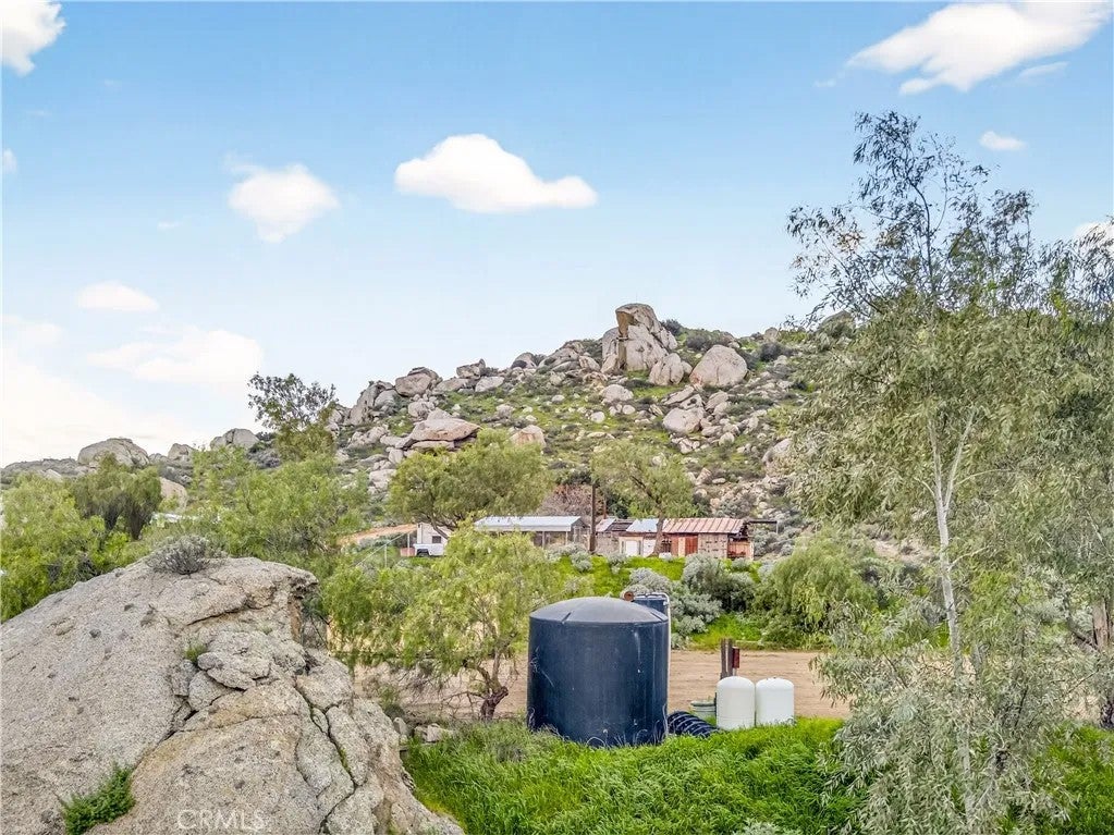 Photo of 31300 Ruth Ln, Homeland, CA 92548 (MLS # SW26019445)