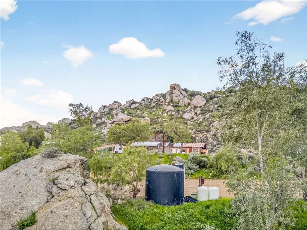 Photo of 31300 Ruth Ln, Homeland, CA 92548 (MLS # SW26019445)