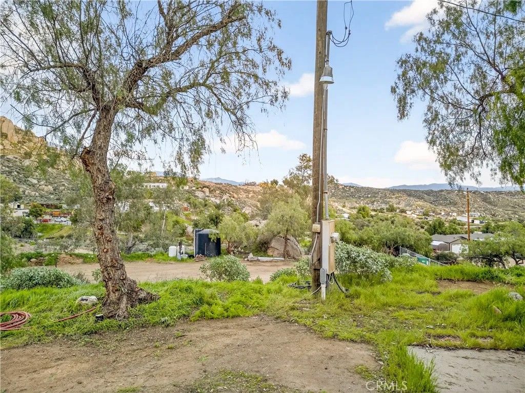 Photo of 31300 Ruth Ln, Homeland, CA 92548 (MLS # SW26019445)