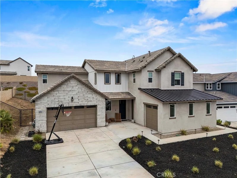 30012 Chestnut Lane