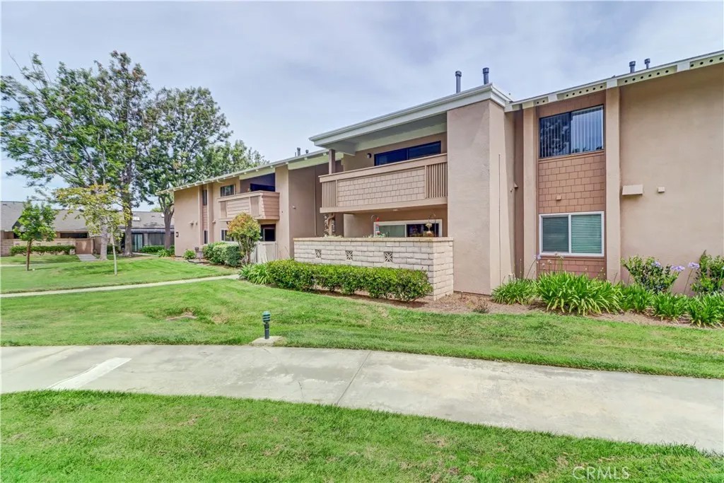 8877 Lauderdale Court 210-G