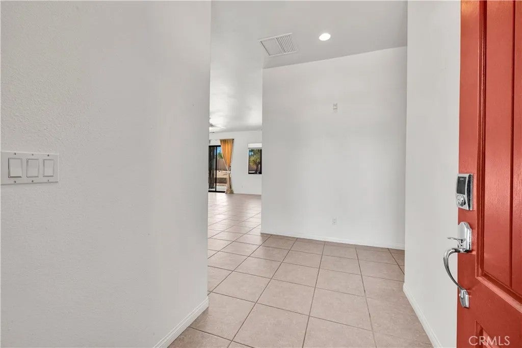 58055 Desert Gold Drive