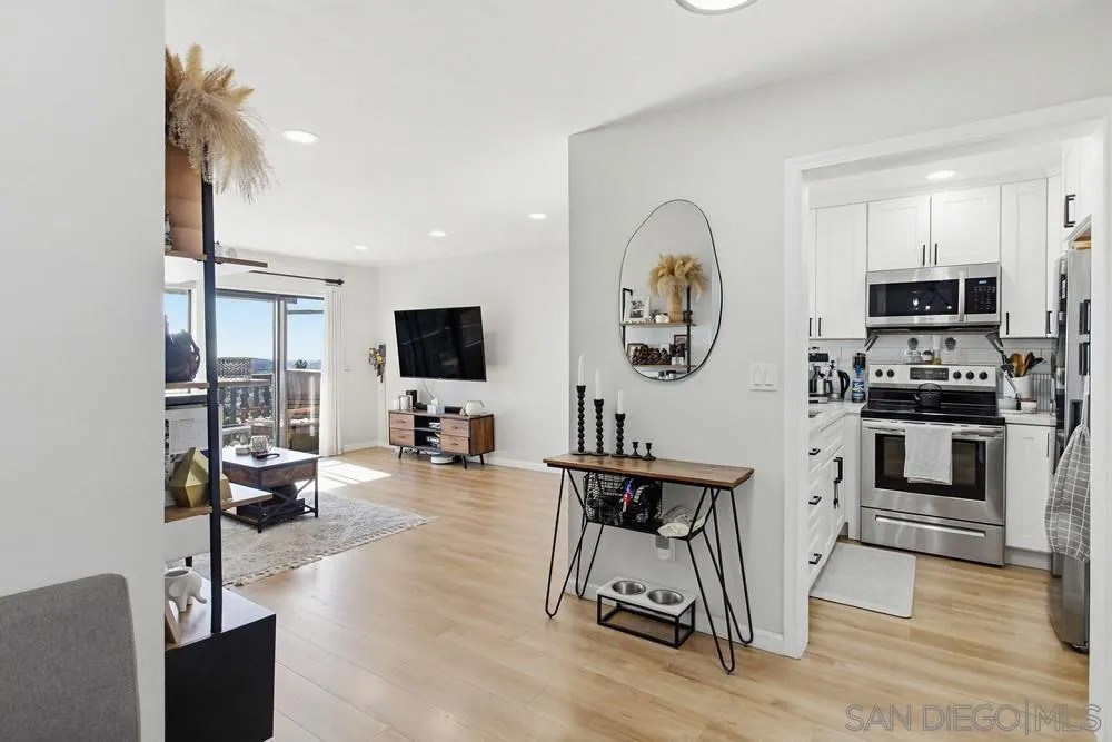 6924 Hyde Park Drive 306