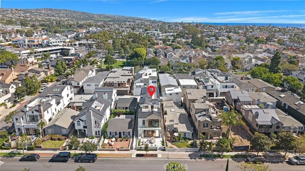 Photo of 612 Begonia Ave, Corona Del Mar, CA 92625 (MLS # PW26025195)