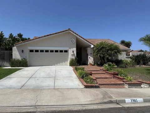 Photo of 7701 Garboso Pl, Carlsbad, CA 92009 (MLS # PTP2606793)