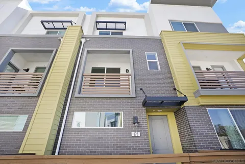 370 Gateway Dr, El Cajon, CA 92020 - #: 250043131