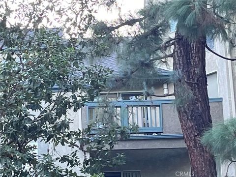 Photo of 1445 Brett, San Pedro, CA 90732 (MLS # DW25251662)