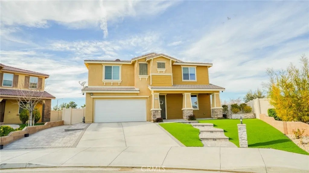 4727 W Vahan Court