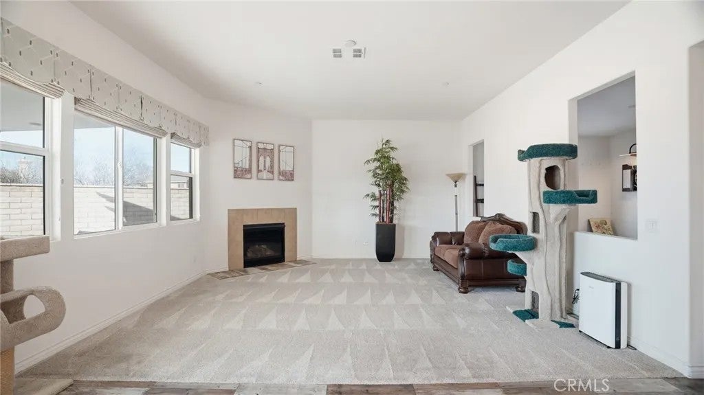4727 W Vahan Court