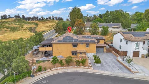 Photo of 42740 Portraits Ln, Temecula, CA 92592 (MLS # DW26066533)