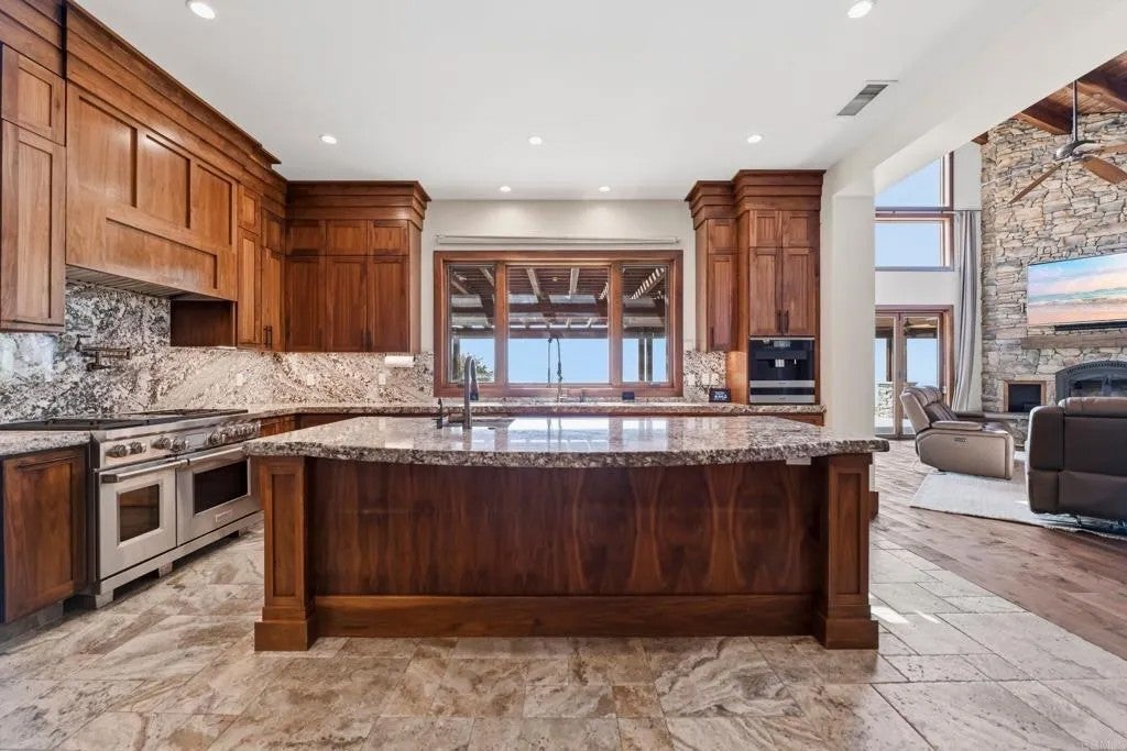 19576 Paradise Mountain Road