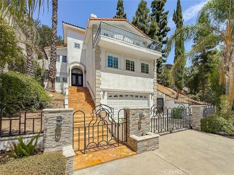 Photo of 21047 Dumetz Road, Woodland Hills, CA 91364 (MLS # SR26178445)