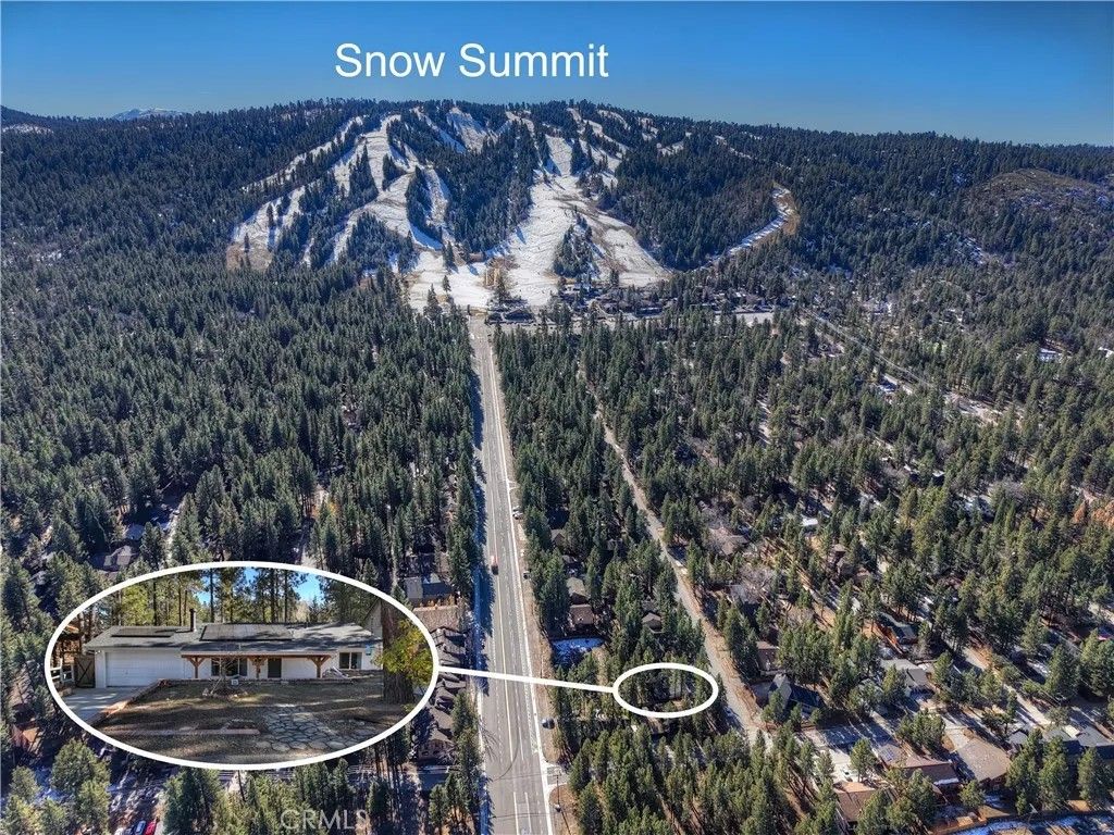 Photo of 565 Golden West Dr, Big Bear Lake, CA 92315 (MLS # IG25269750)