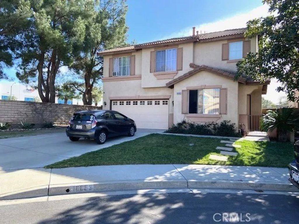 Photo of 16883 Hazeltine Court, Fontana, CA 92336 (MLS # CV25276227)
