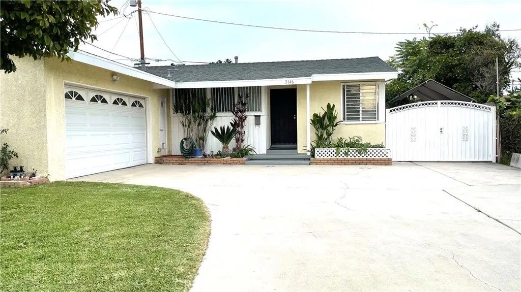 Photo of 3146 Marybeth Avenue, El Monte, CA 91733 (MLS # AR25251772)