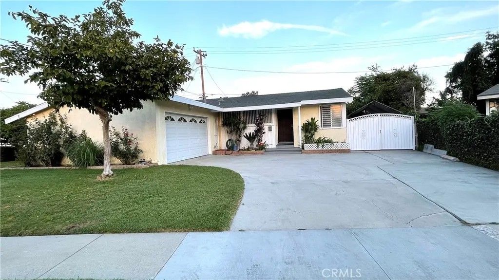 Photo of 3146 Marybeth Avenue, El Monte, CA 91733 (MLS # AR25251772)