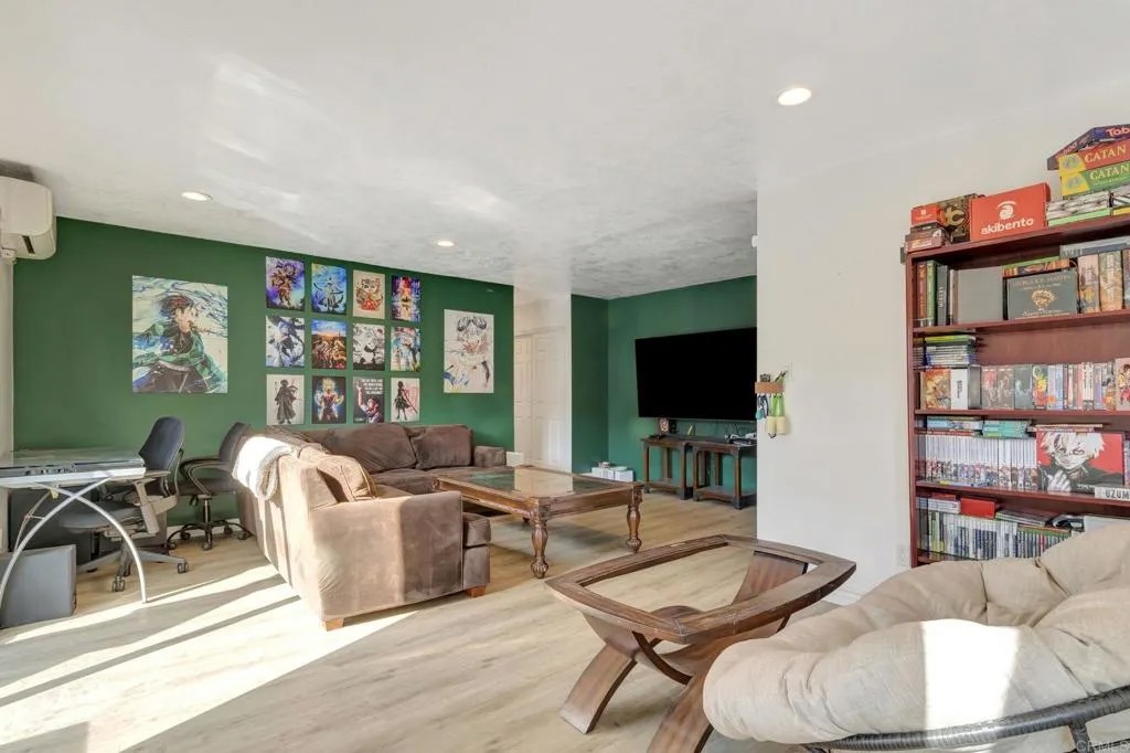 14199 Caminito Quevedo