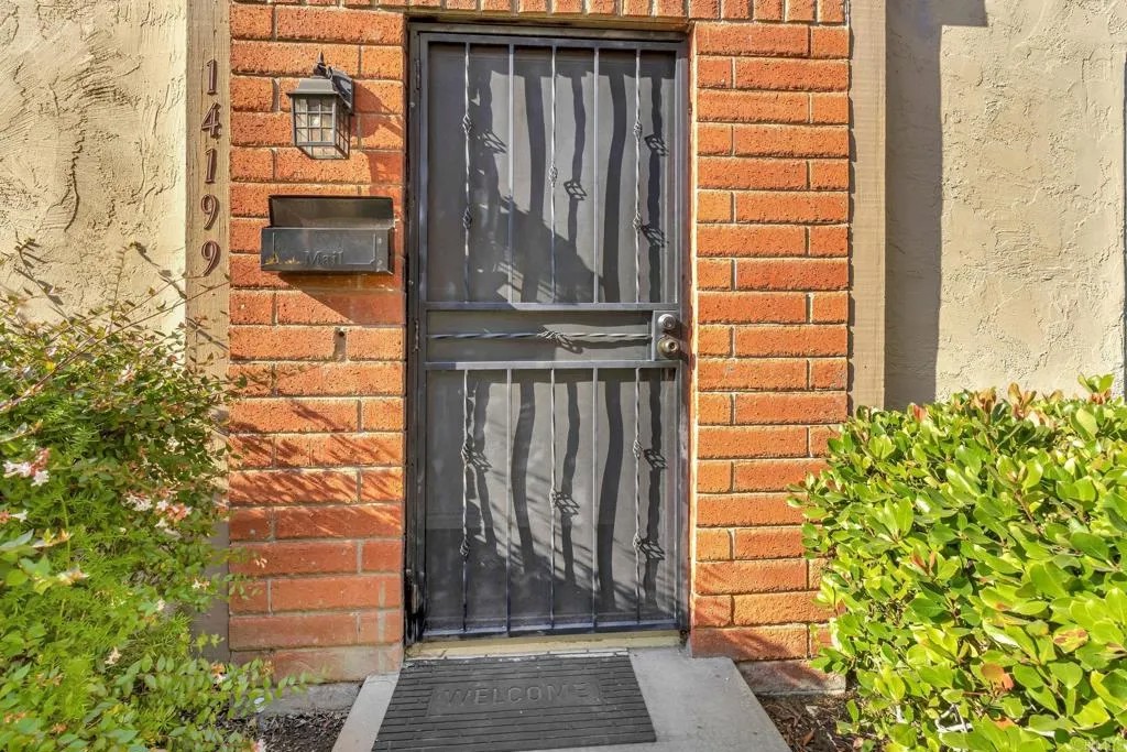 14199 Caminito Quevedo