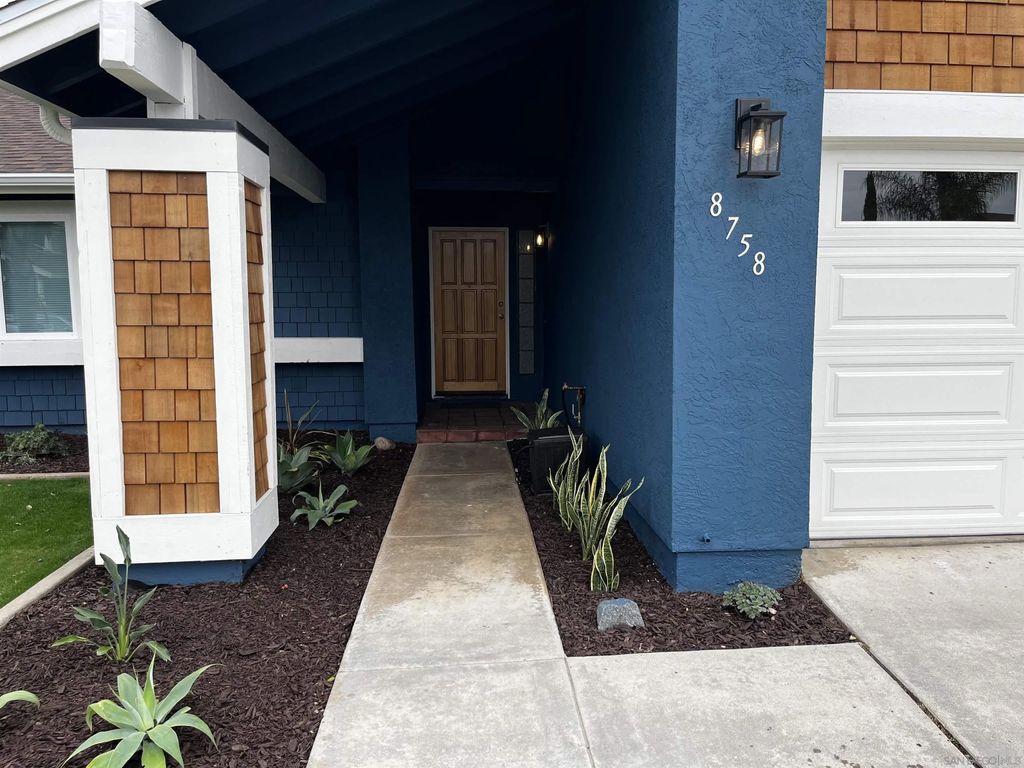 Photo of 8758 Granite House Ln, Santee, CA 92071 (MLS # 2600077)