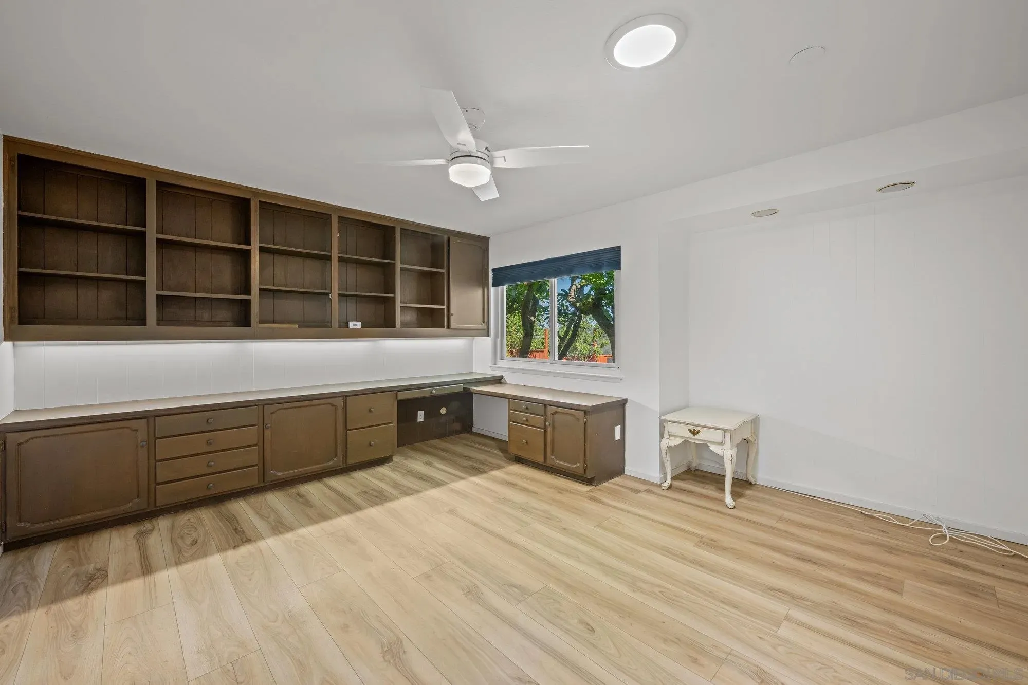 La Jolla, California 92037, United States, 4 Bedrooms Bedrooms, ,4 BathroomsBathrooms,Residential,Active,208609