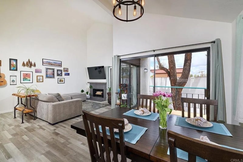 1935 Sunset Drive 45