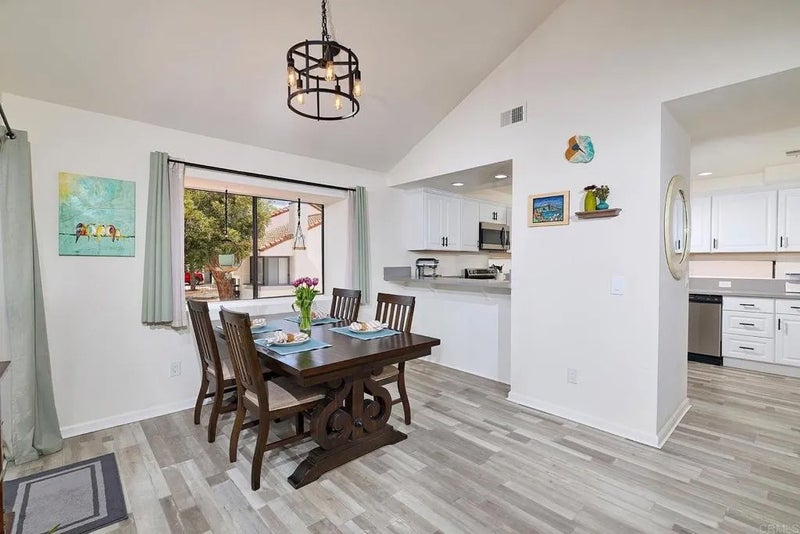 1935 Sunset Drive 45