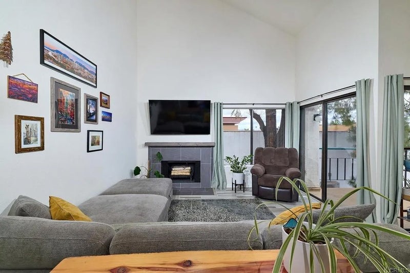 1935 Sunset Drive 45