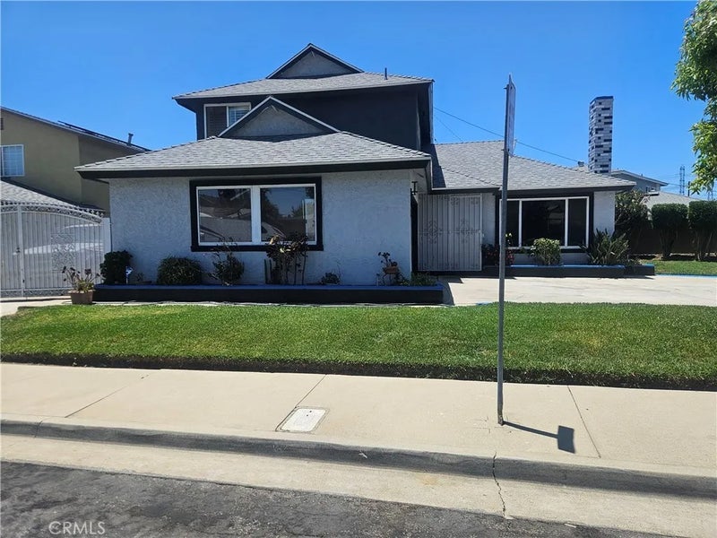412 E Cassidy