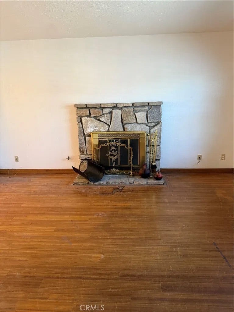 412 E Cassidy