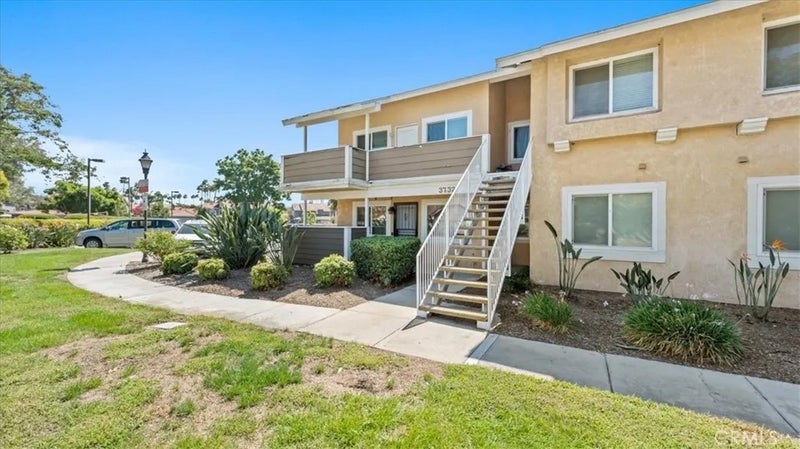 3732 Oak Creek H