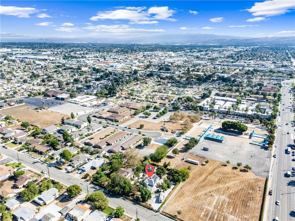 850 E Columbia
