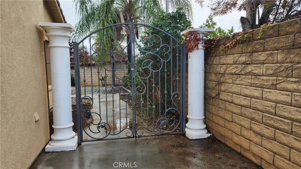 Photo of 25491 Avenida Ramada, Homeland, CA 92548 (MLS # IV26000941)