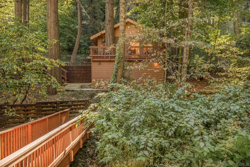 625 Cottage Grove Rd