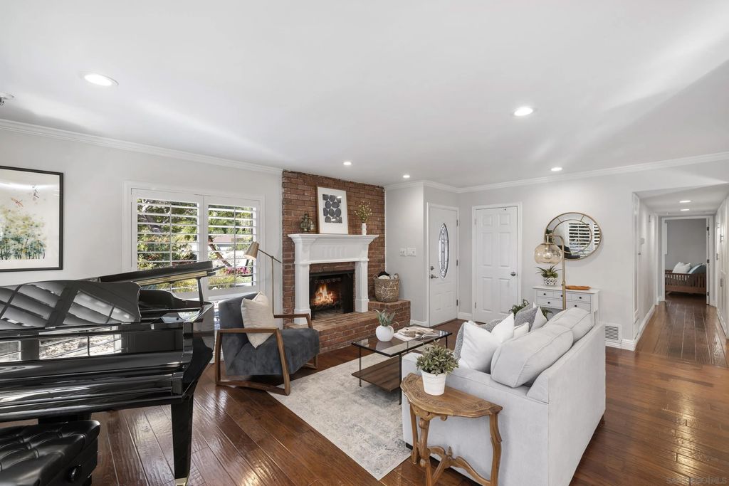 Photo of 5606 Adobe Falls Pl, San Diego, CA 92120 (MLS # 260001955)