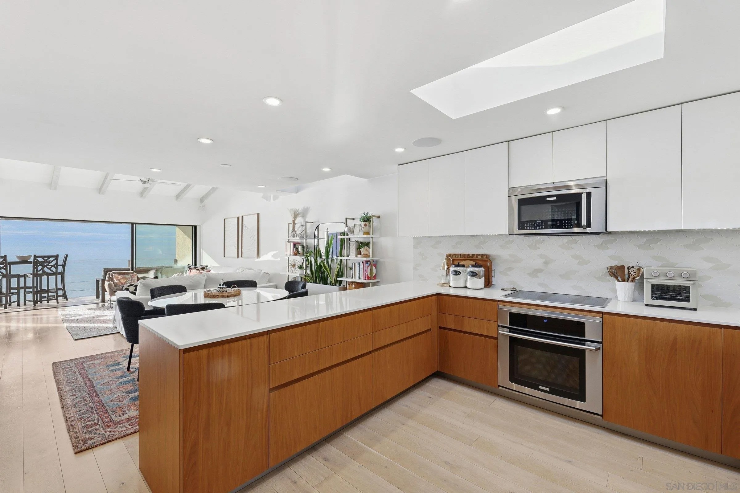 441 S Sierra Ave 308