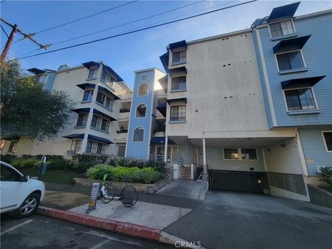 Photo of 720 W 4th Street #104, Long Beach, CA 90802 (MLS # OC26013863)